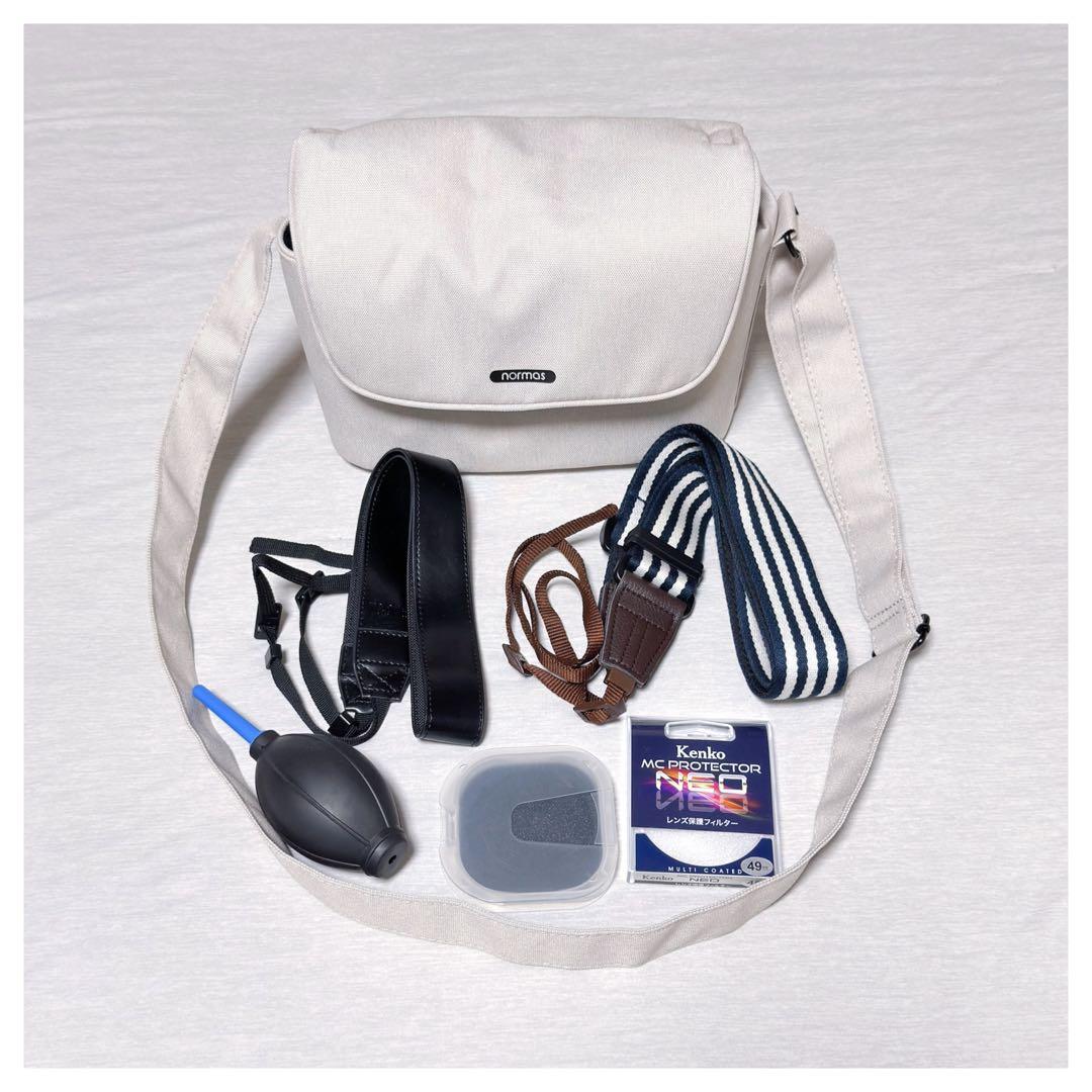 【美品】Canon EOS Kiss X10 ホワイト【望遠/単焦点レンズ付き】