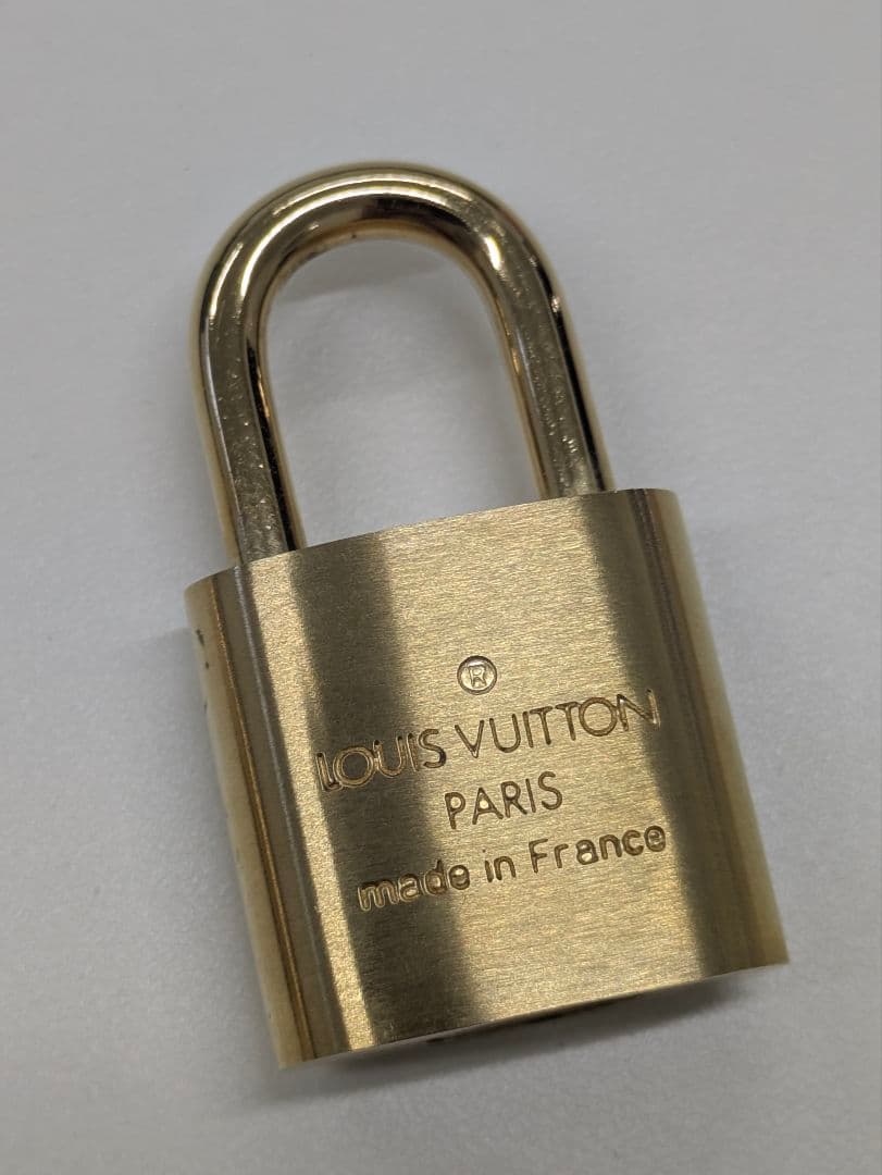 新品未使用　LOUIS VUITTON ルイヴィトン 南京錠 308 鍵付き