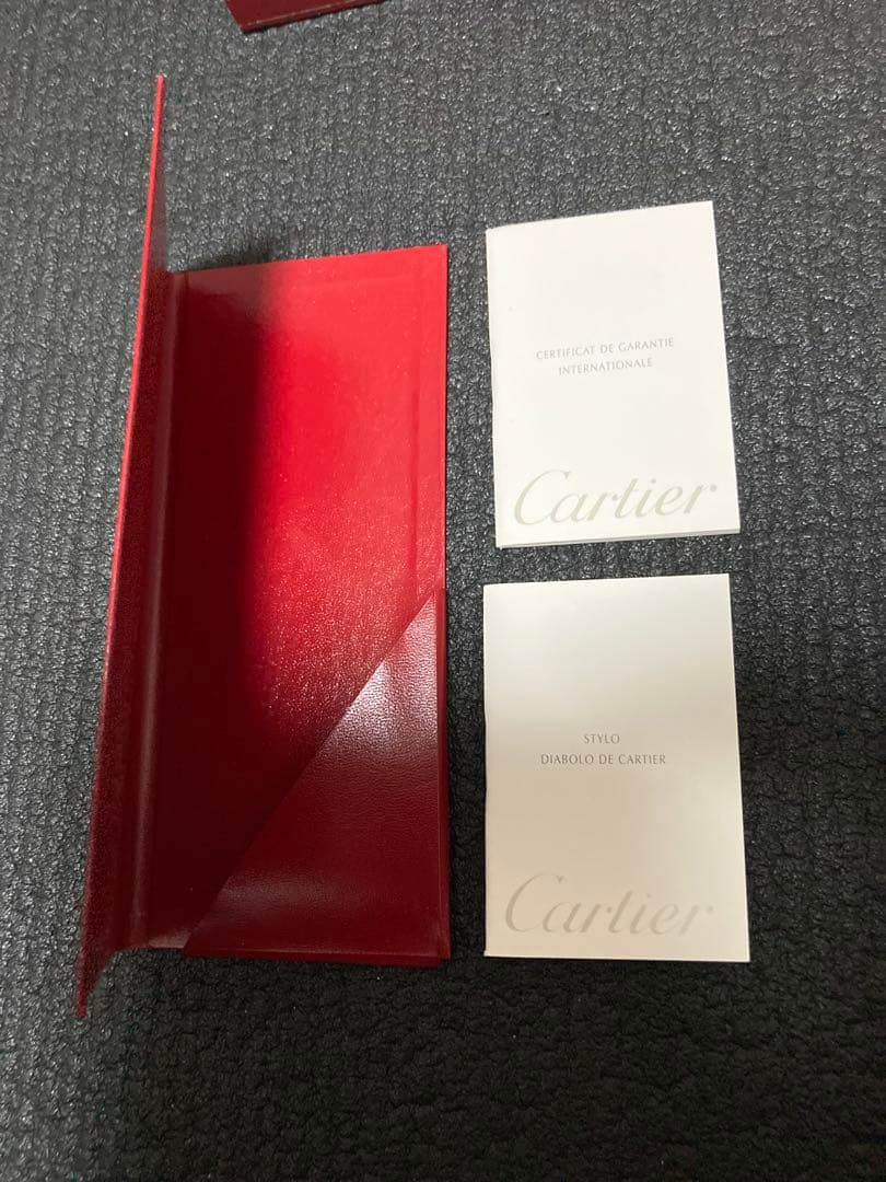 Cartier カルティエ　ボールペン　ケース付き