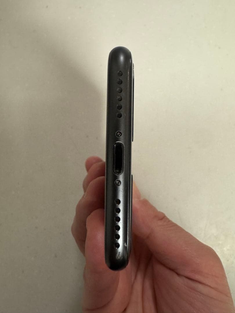 Apple iPhone 8 スペースグレイ 64GB SIMフリー