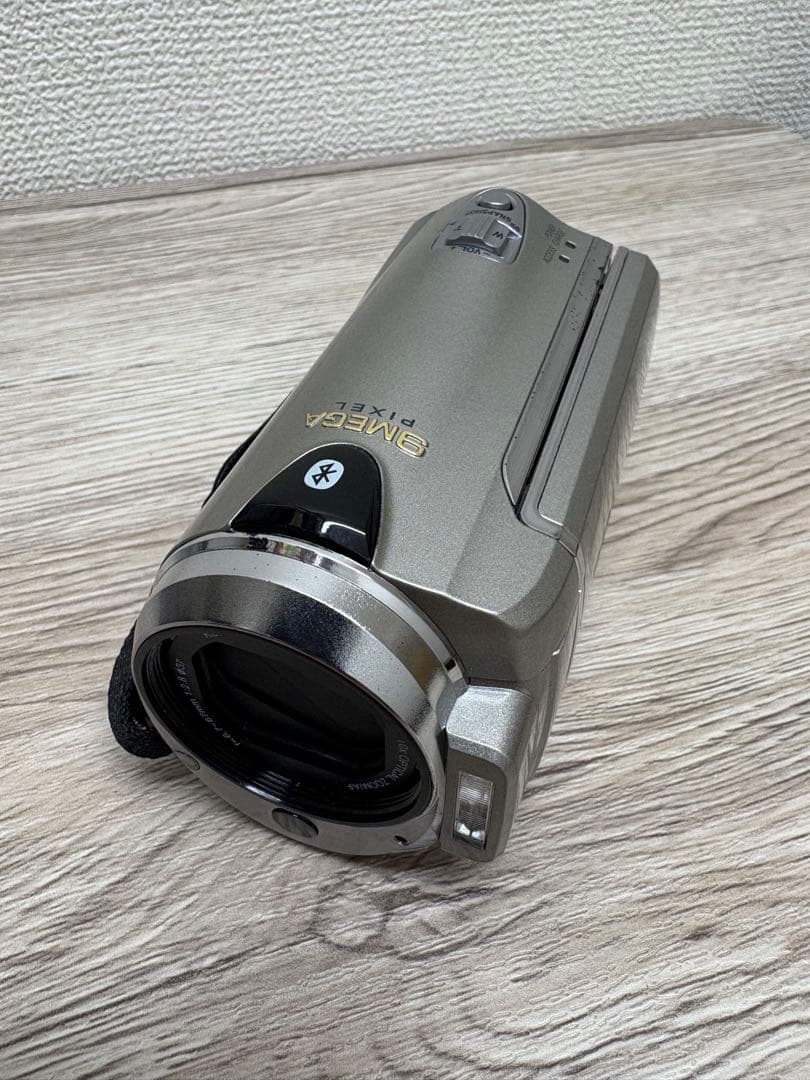 JVC Everio GZ-HM570-S 9MEGA PIXEL ビデオカメラ