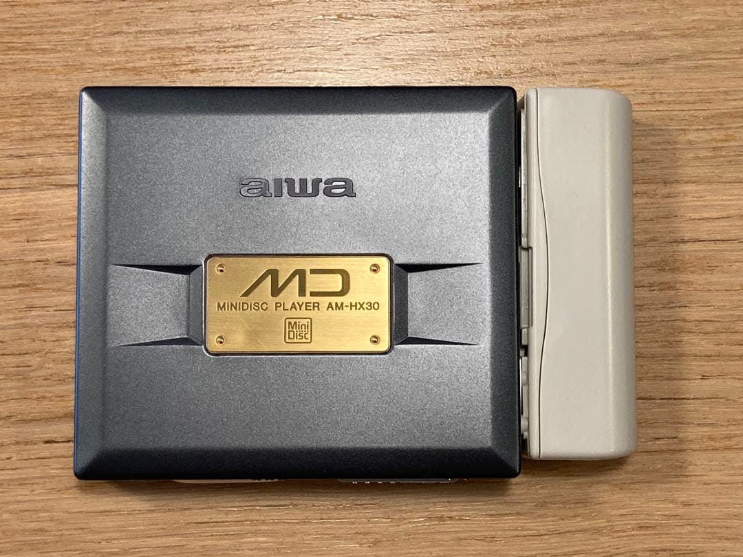 aiwa ポータブルMDプレーヤー AM-HX30／グレー シルバー