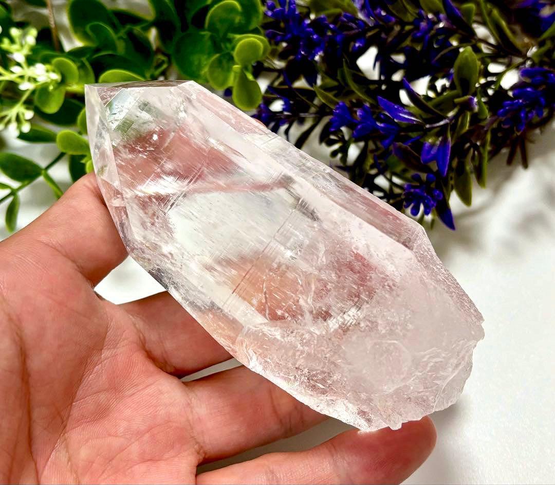 夢幻品質　奇跡の逸品　永遠の愛を願う水晶の究極形態　虹のマスターウラルレムリアン