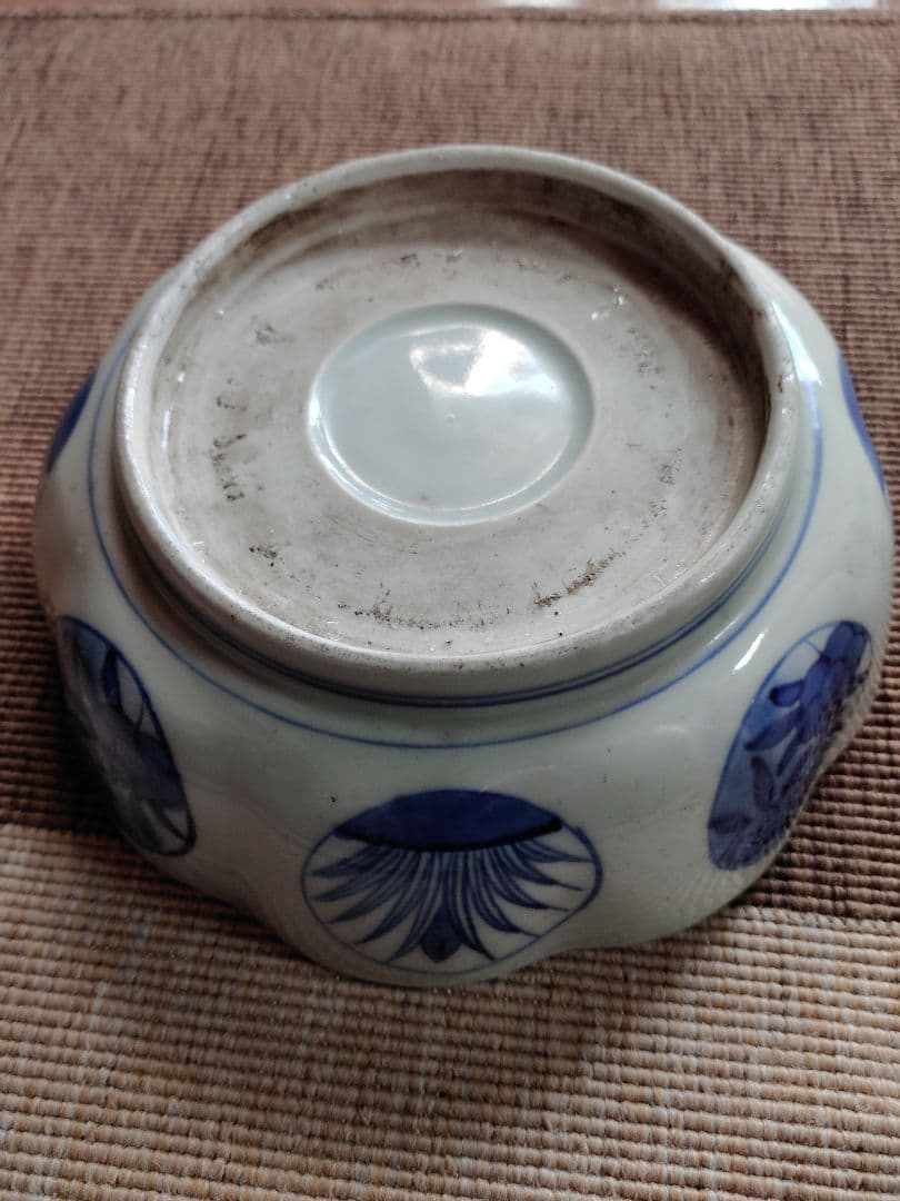 レトロ　青い植物模様 波型皿