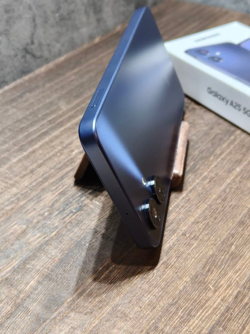 美品 Galaxy A25 5G SCG33 SIMフリー スマホ