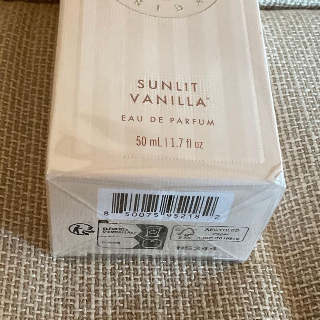 SUMMER FRIDAYS サンリット オードパルファム限定バニティポーチ付き