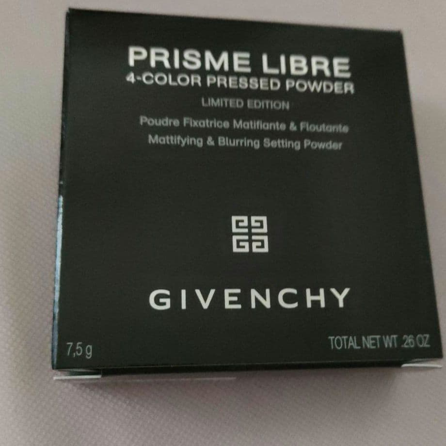 GIVENCHY　プレストパウダー　限定