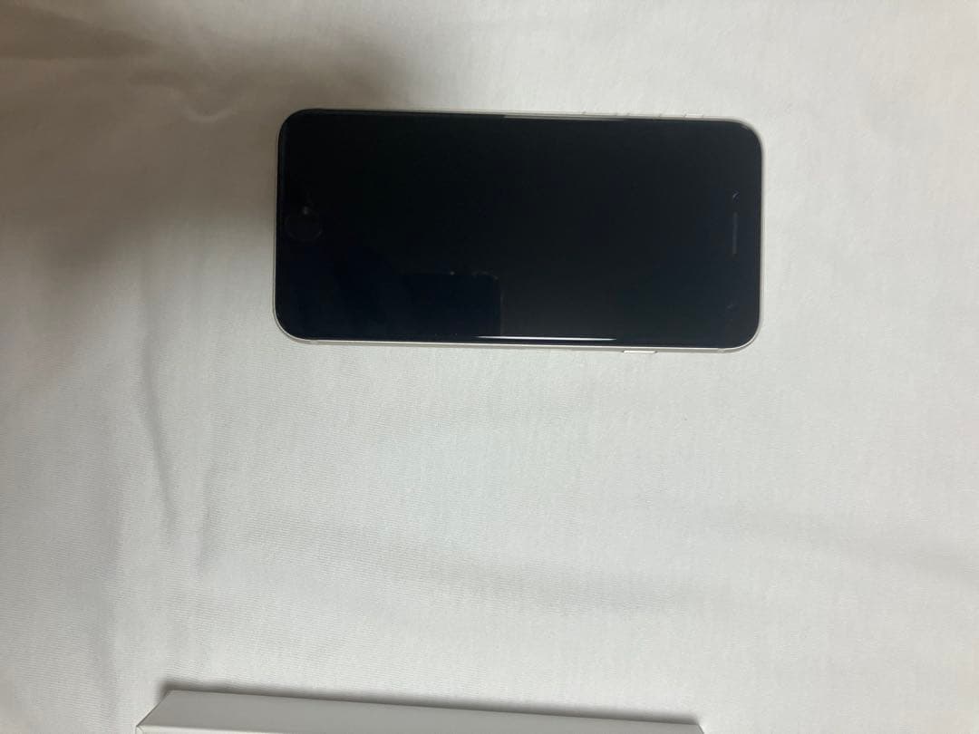 iPhoneSE3 第3世代 128GB バッテリー82% SIMフリー