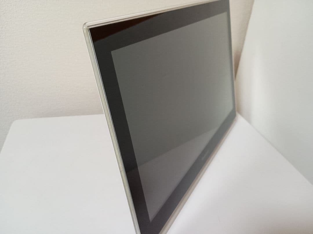 まこ　Panasonic ポータブルテレビ UN-JD15T3