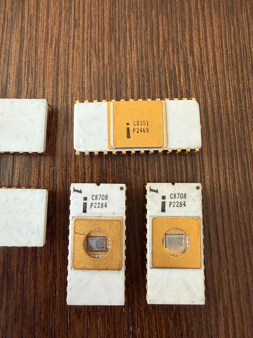 Intel 8080 セラミック 金蓋 C8080