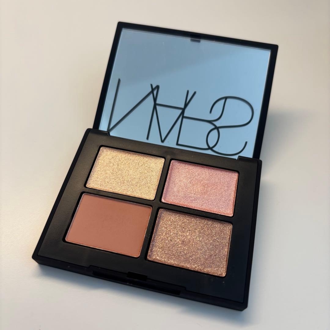 NARS クワッドアイシャドー　01801 QUAD EYESHADOW