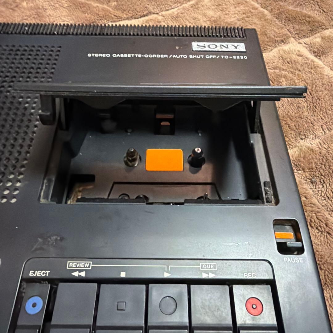 ＳＯＮＹ　カセットプレーヤー　ＣＳデッキ　ＴＣ－２２２０　昭和レトロ　ジャンク