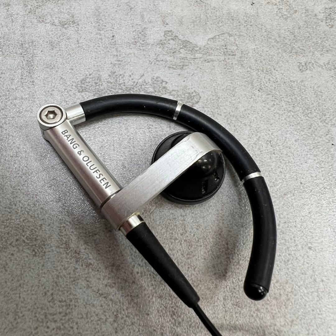 bang&olufsen　A8 有線イヤホン　耳掛け　イヤーフック