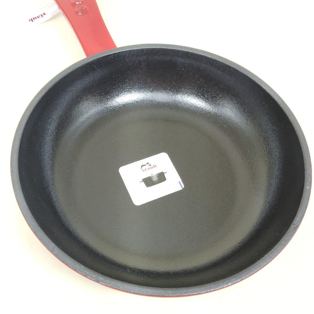 未使用 staub ストウブ スキレット 16cm チェリー 40501-146
