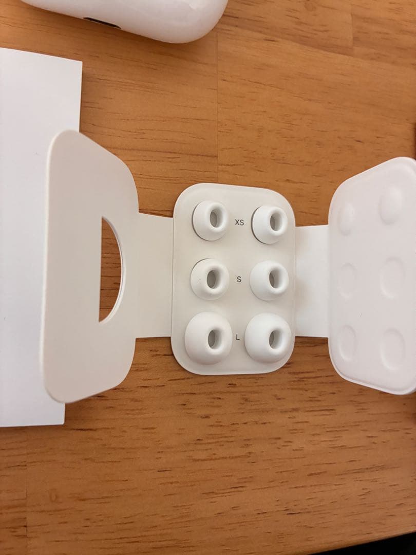 美品AirPods Pro第2世代（エジューカバー付き）