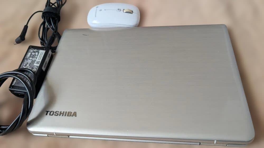 東芝 N51-VG／Win11（Linuxデュアル可）、SSD換装済