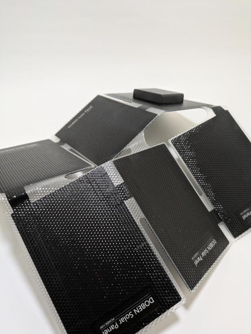 DOBEN ソーラーパネル 14W 折り畳み 小型 超軽量240g 携帯太陽光p