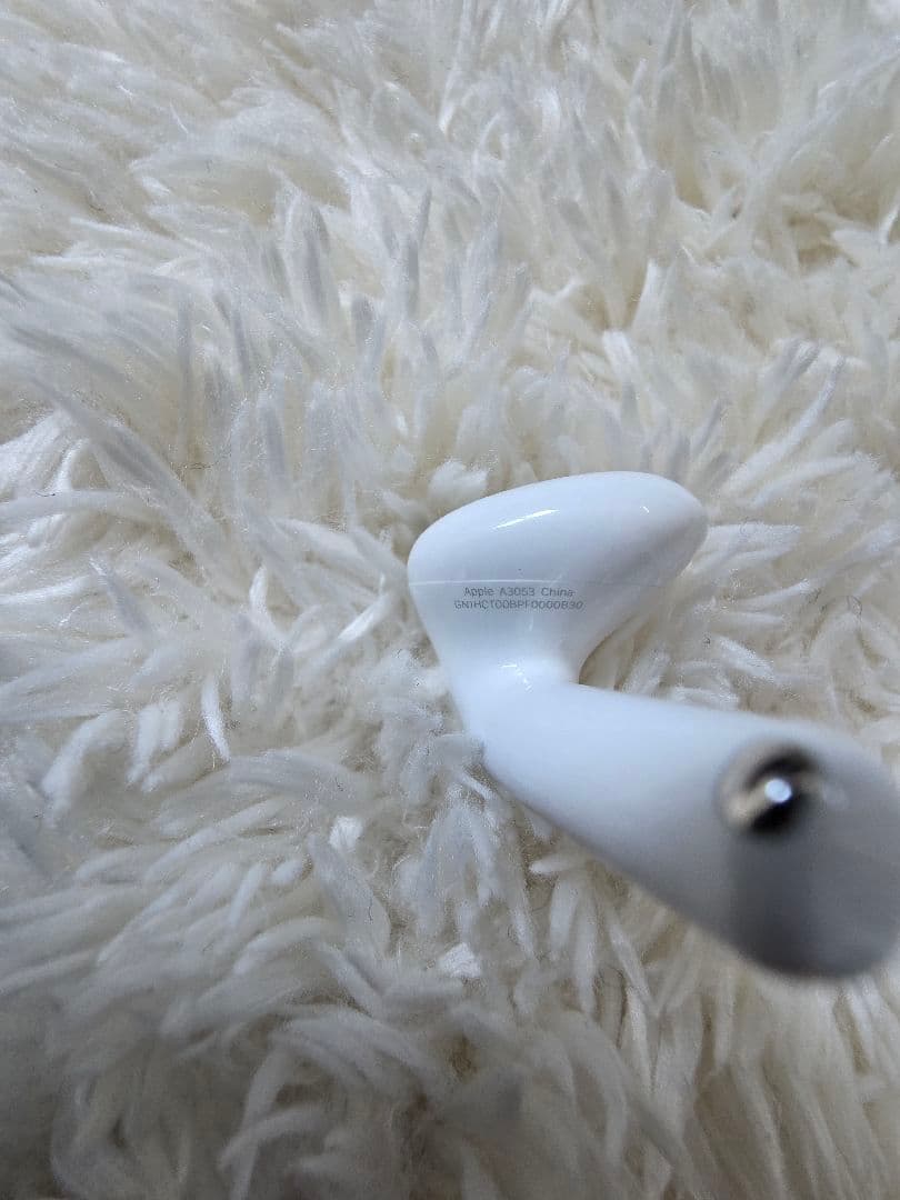 Air pods 第4世代 左イヤホン　A3053