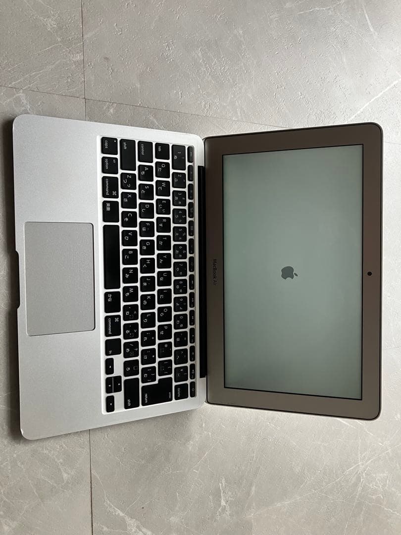 MacBook Air 11インチ（Mid 2013）A1465 充電器付き