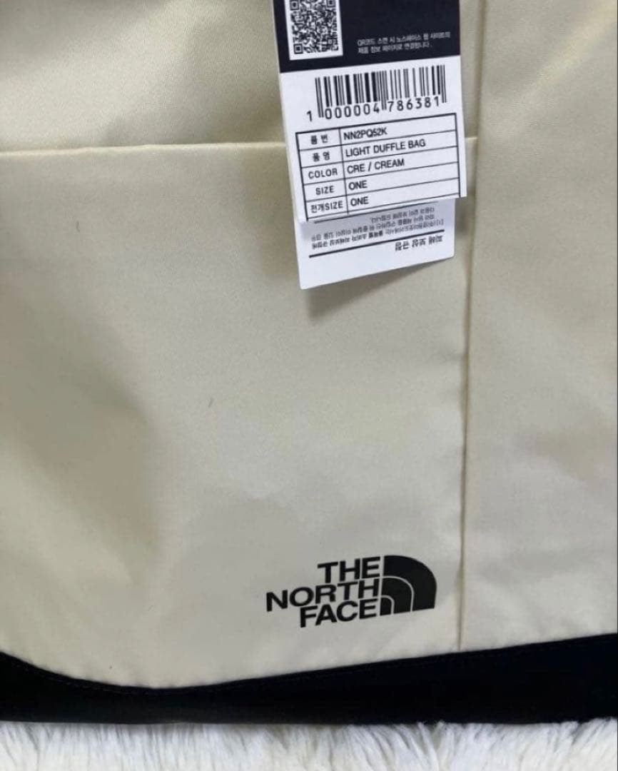 the North face 軽量ボストンバッグ トラベルバッグ ダッフルバッグ