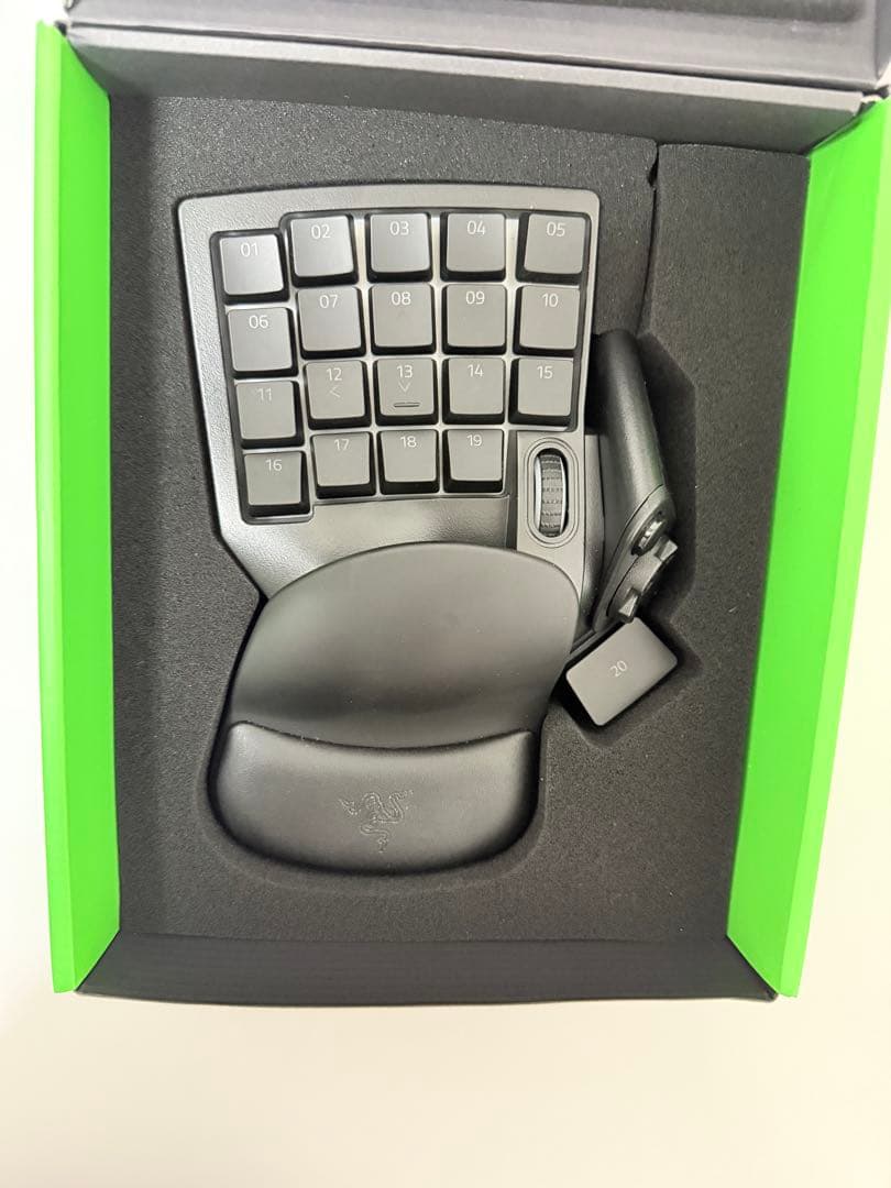 Razer TARTARUS V2 メカメンブレンゲーミングキーパッド