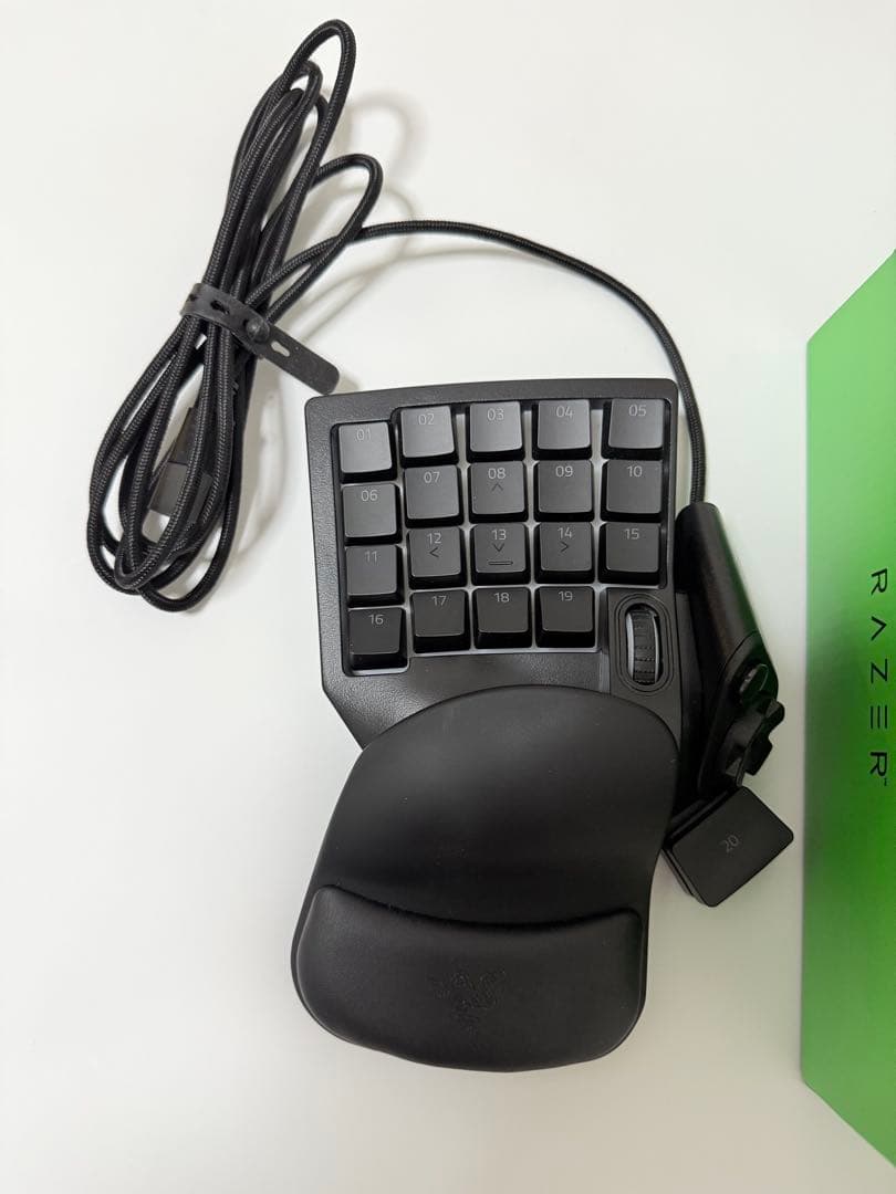 Razer TARTARUS V2 メカメンブレンゲーミングキーパッド
