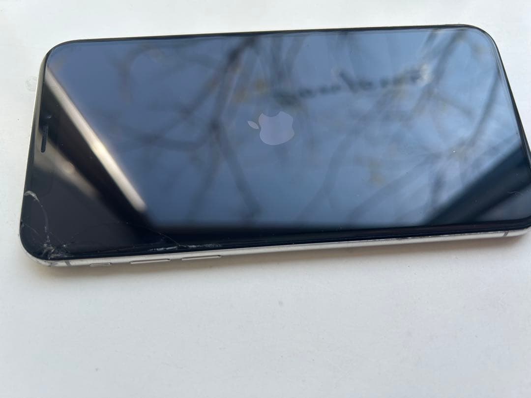 iPhone X 256GB バッテリー77%