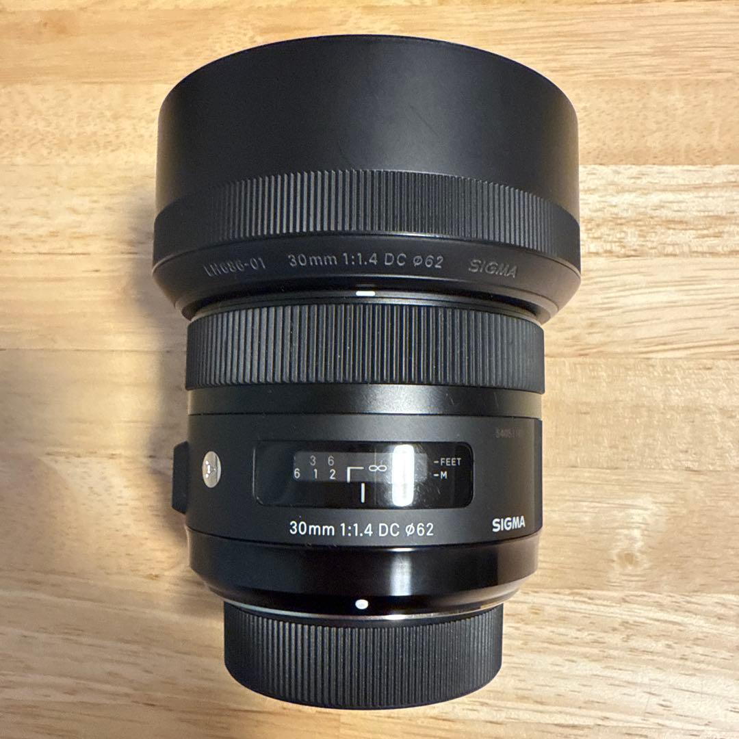 SIGMA 30mm F1.4 Fマウントレンズ
