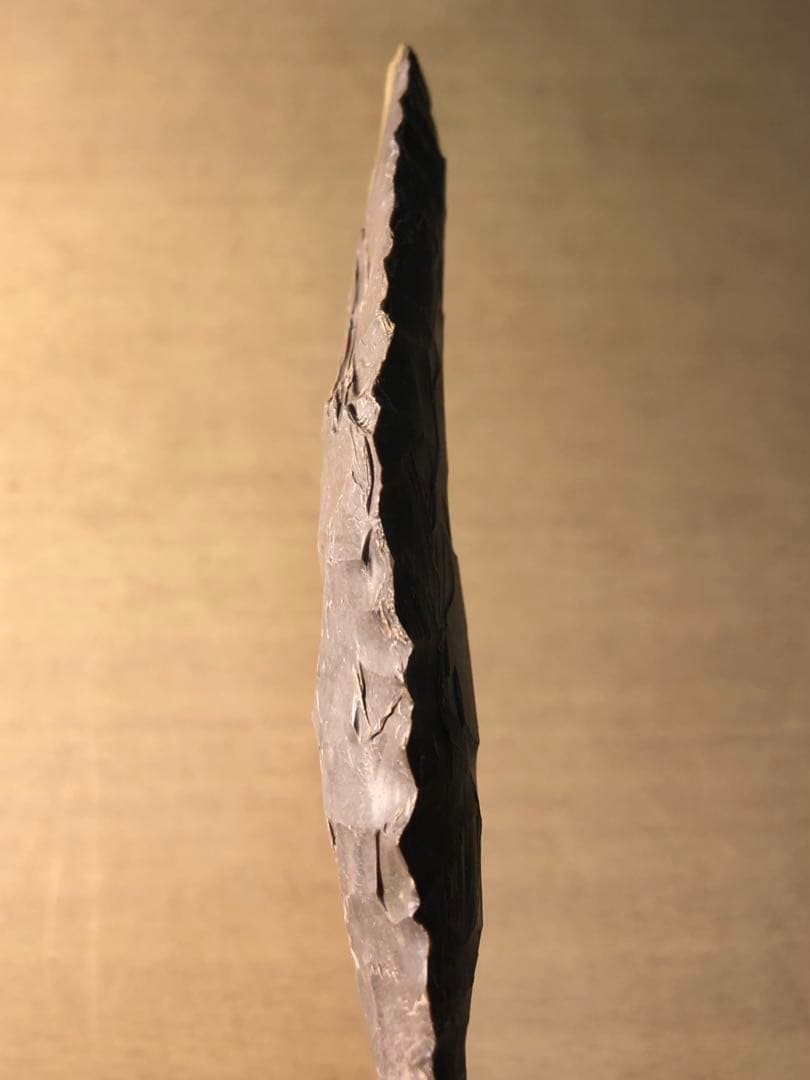 「石槍」だと思います。