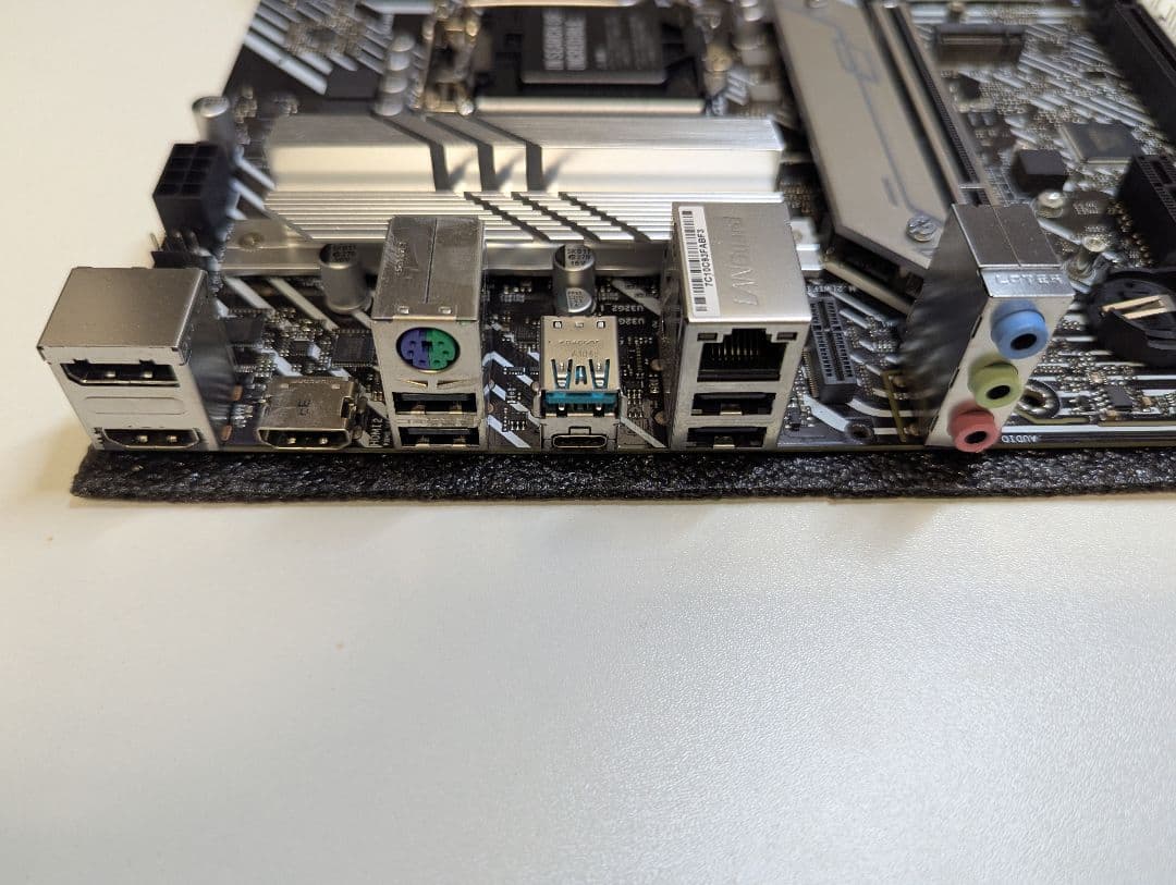 マザーボード ASUS M560-A