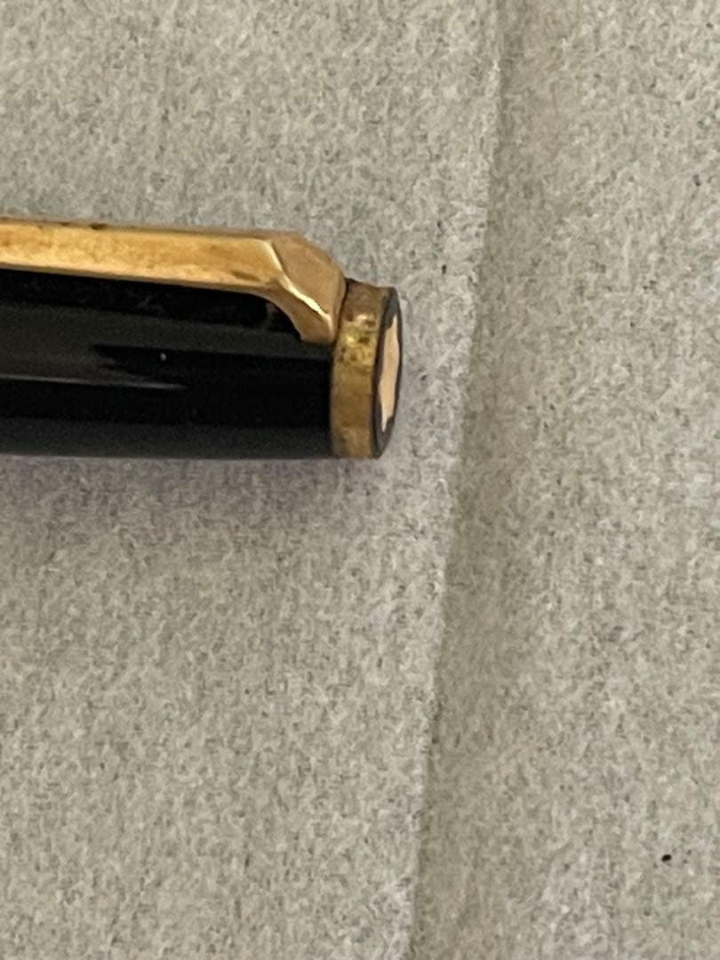 つ*ん様 モンブラン 万年筆 320 ブラック 14K(585)刻印 ドイツ製