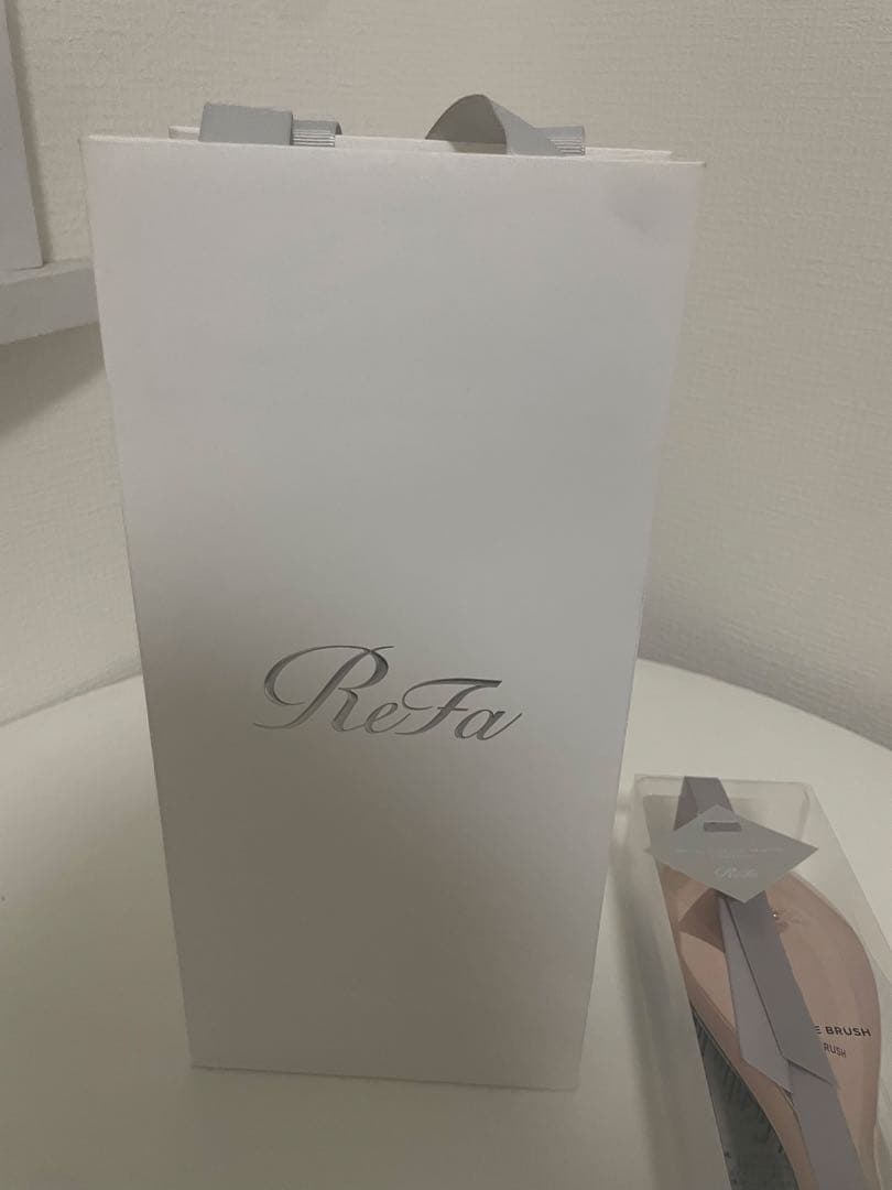 ReFa ヘアブラシ ピンク ギフトバッグ付き エールブラシ