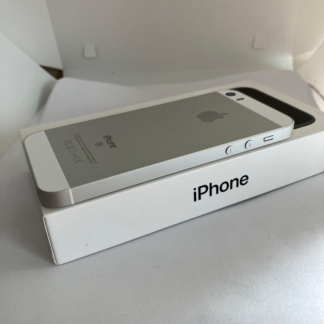 【早い者勝ち】iPhone SE 32GB 【すぐ発送】