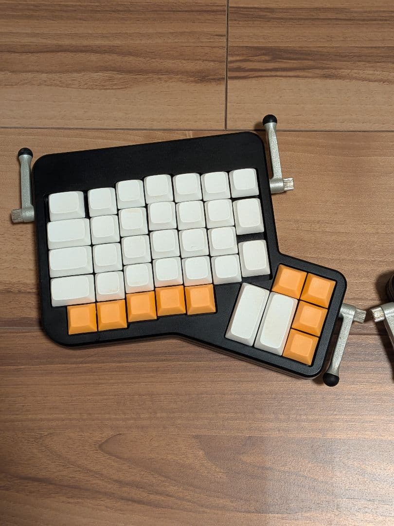 分割キーボード ergodox ez