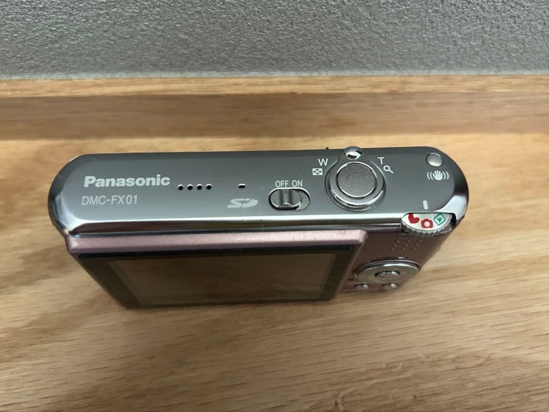 Panasonic LUMIX DMC-FX01 ピンク