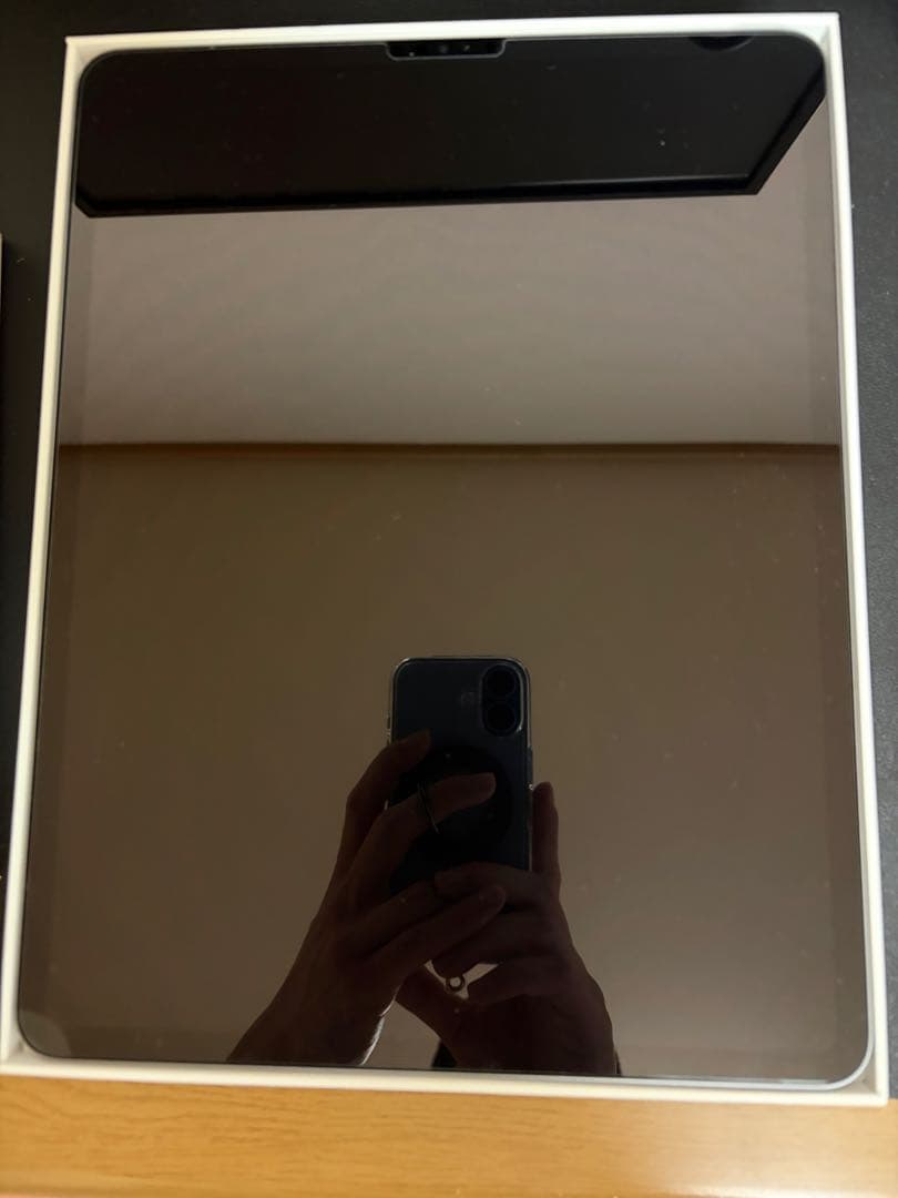 iPad本体 MNXO3J/A, MU8F2J/A