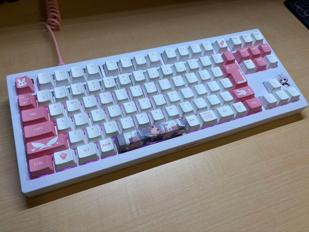 VSPO! GEAR ゲーミングキーボード／兎咲ミミEdition
