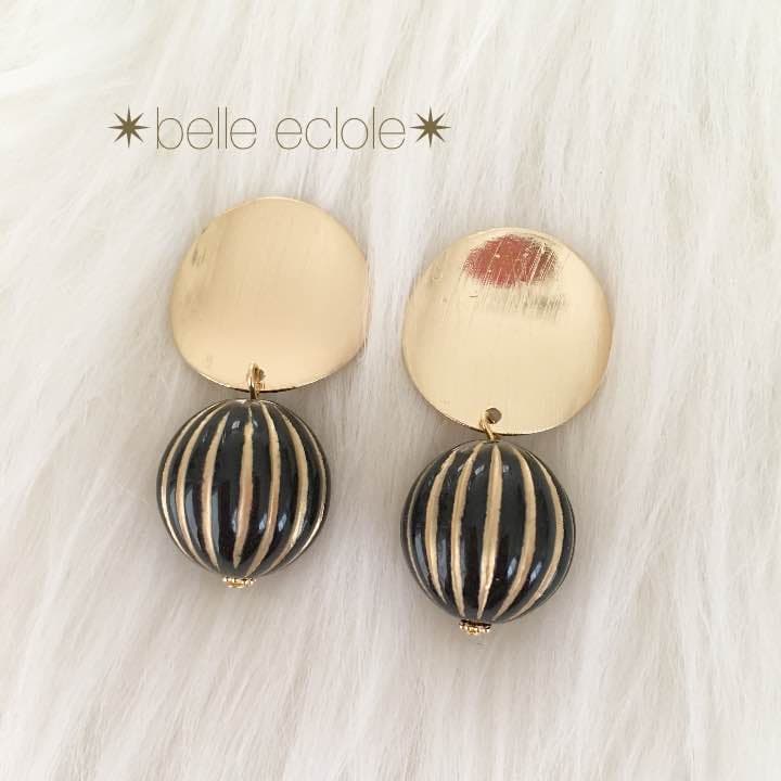 プレートピアス 波プレート シンプル 大ぶりピアス