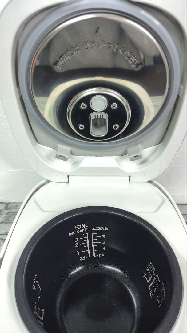 【2025年製/極美品】パナソニック IH炊飯器 3.5合 SR-KT060-W