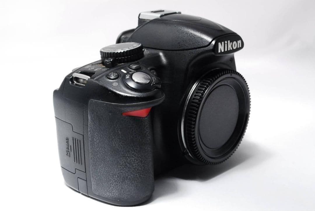 【決算セール】 Nikon D3100 AF-Sレンズ付 すぐ撮れる入門セット