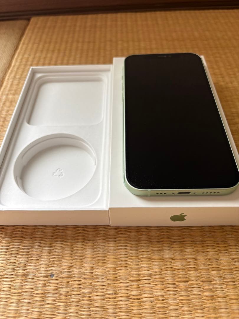 スマートフォン本体 iPhone12 64GB