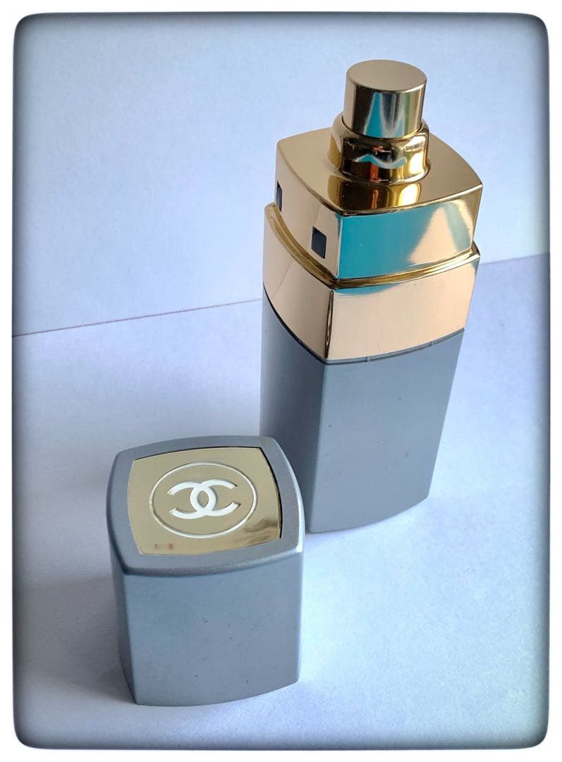 [美品]CHANEL EAU DE TOILETTE N°19 100ml