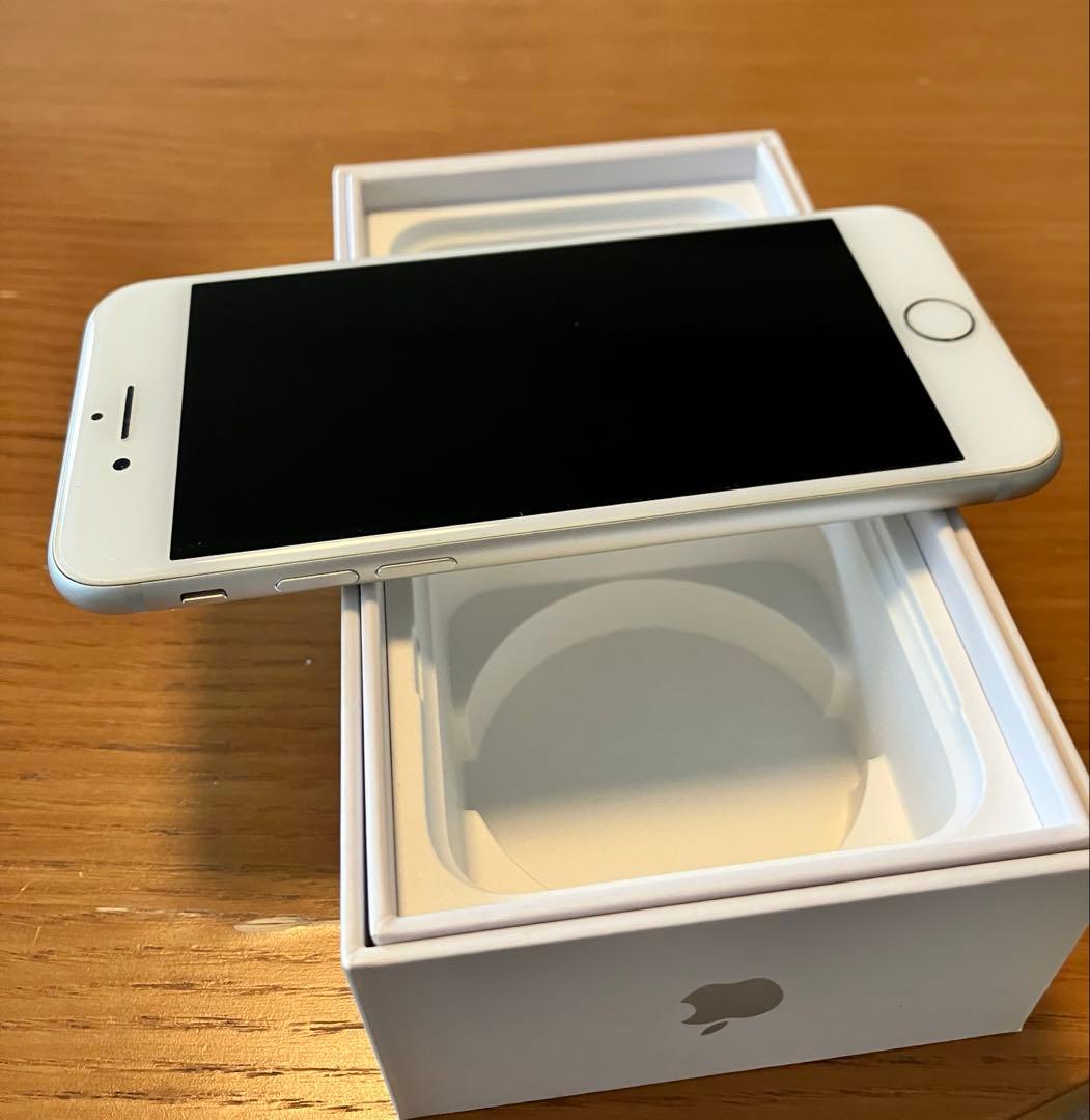 【本日のみ1000円OFF★】iPhone8本体64GB SIMフリー