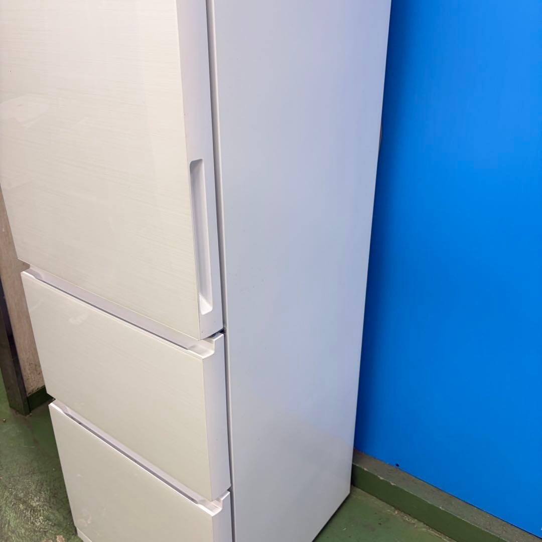 896 新生活応援！！ガラストップ大型冷蔵庫　300L以上　自動製氷　3ドア