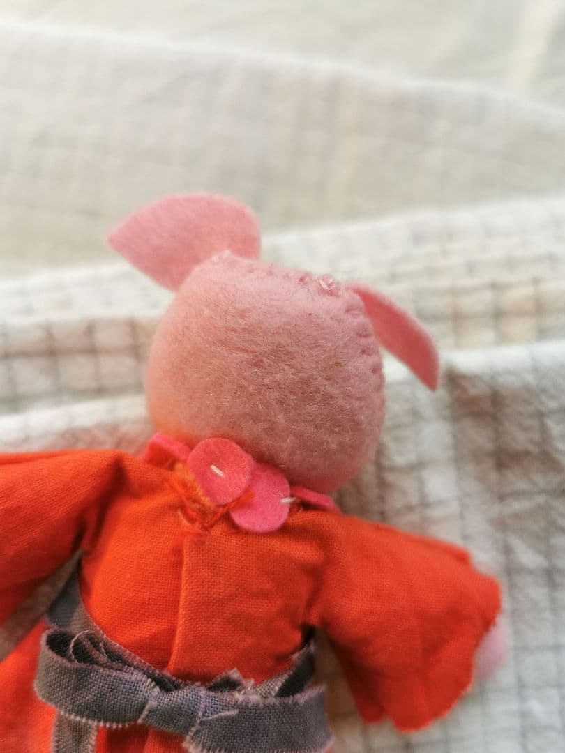 apolline a paris doll ブタの女の子