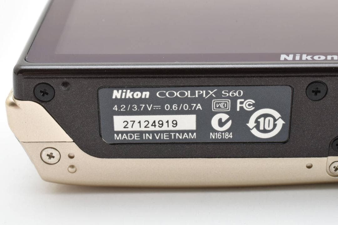 ★極美品★ COOLPIX S60 ★動作OK・付属品多数★ #520K