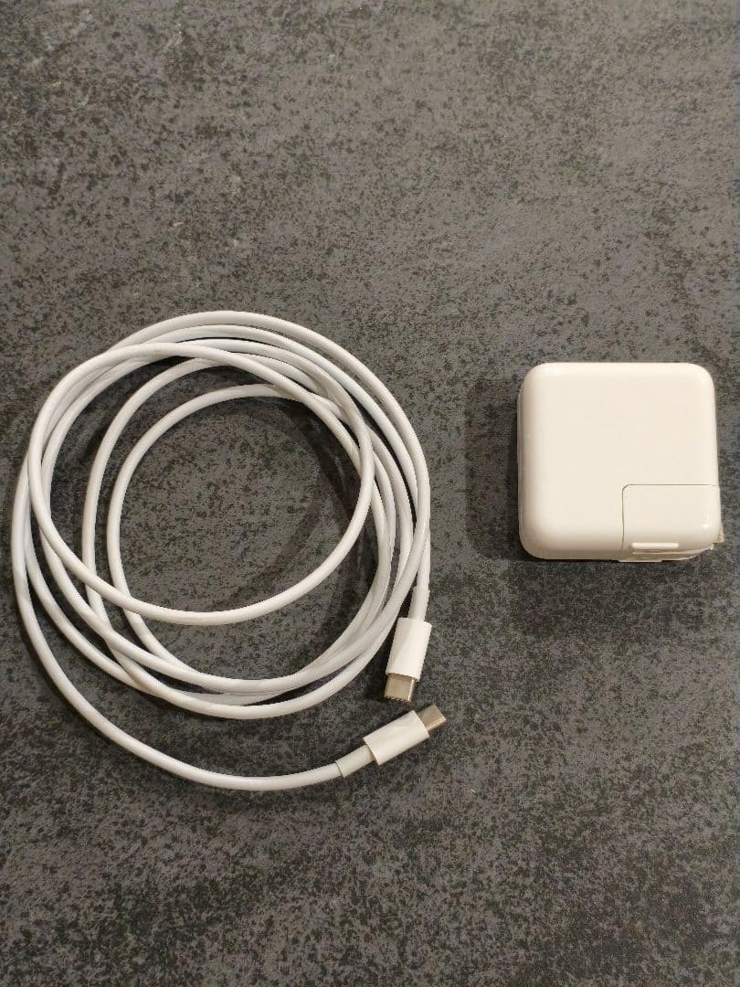 MacBook本体 MacBook Air M1 2020 8GB 256GB
