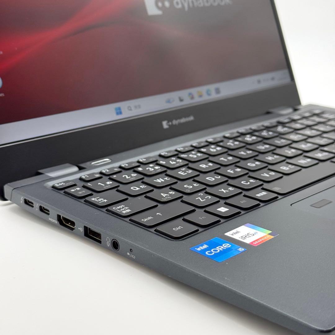 dynabook G83HU 11世代i5 16GB 新品SSD512 高速静音