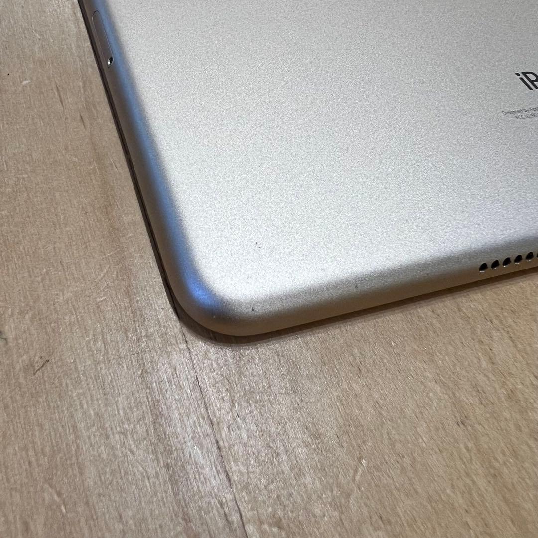 iPad Air 2 16GB Wi-Fi+セルラー ゴールド
