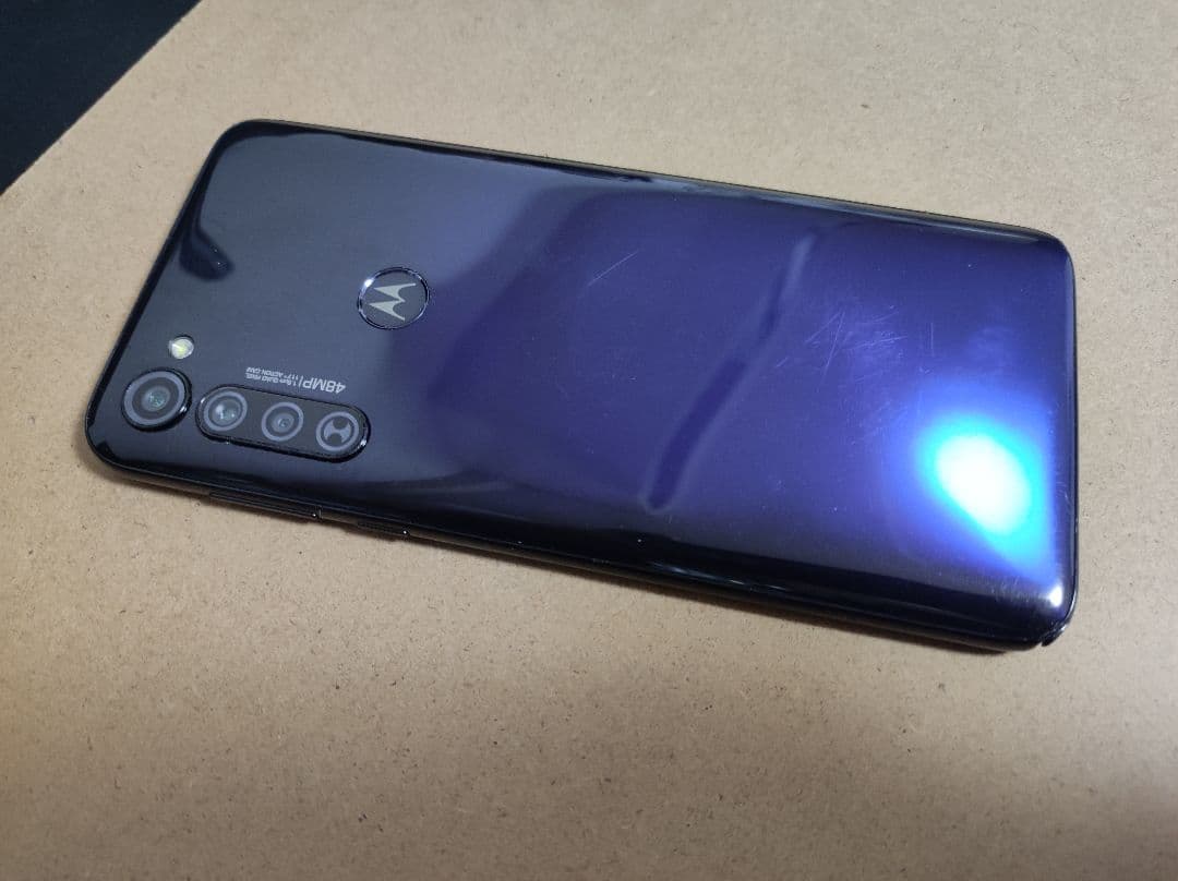 Motorola moto g proスマートフォン本体 デュアルSIMスマホ